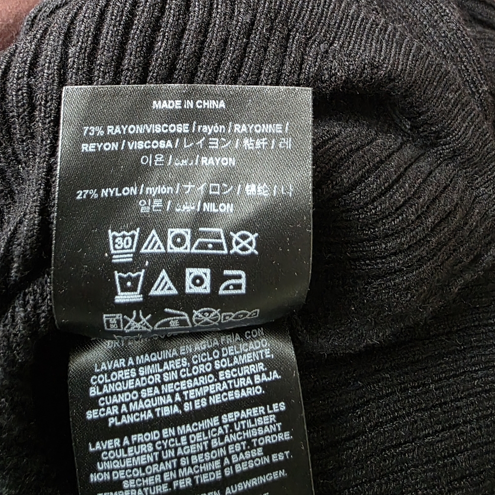 Guess Ribbed V-Neck Sweater - Picture 4 of 5